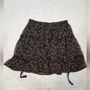 Sienna Sky Black Floral Mini Skirt – Small